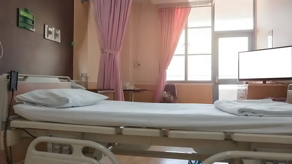 深圳入户要求是_电影《南京照相馆》票房破4亿 年轻情感遇到如果纠纷夫妻