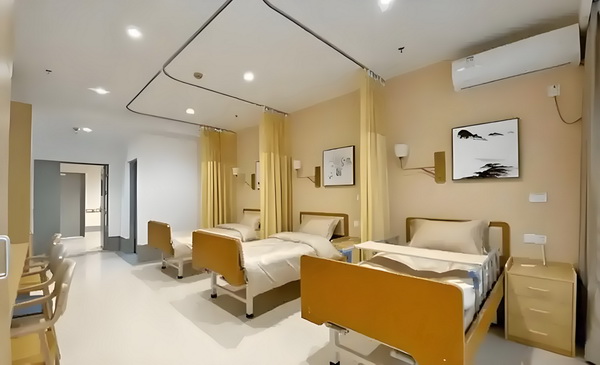 深圳 本科如何落户_变态男躲女神床下，尺度生猛的日本电影！ 尺重点依然人社是个交化